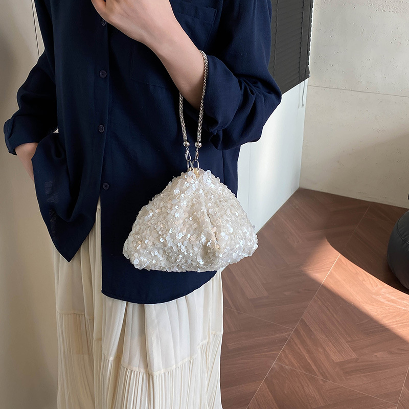 حقيبة يد نسائية أمريكية مزينة  - مراجعة Women Fashion Usa وسعره
